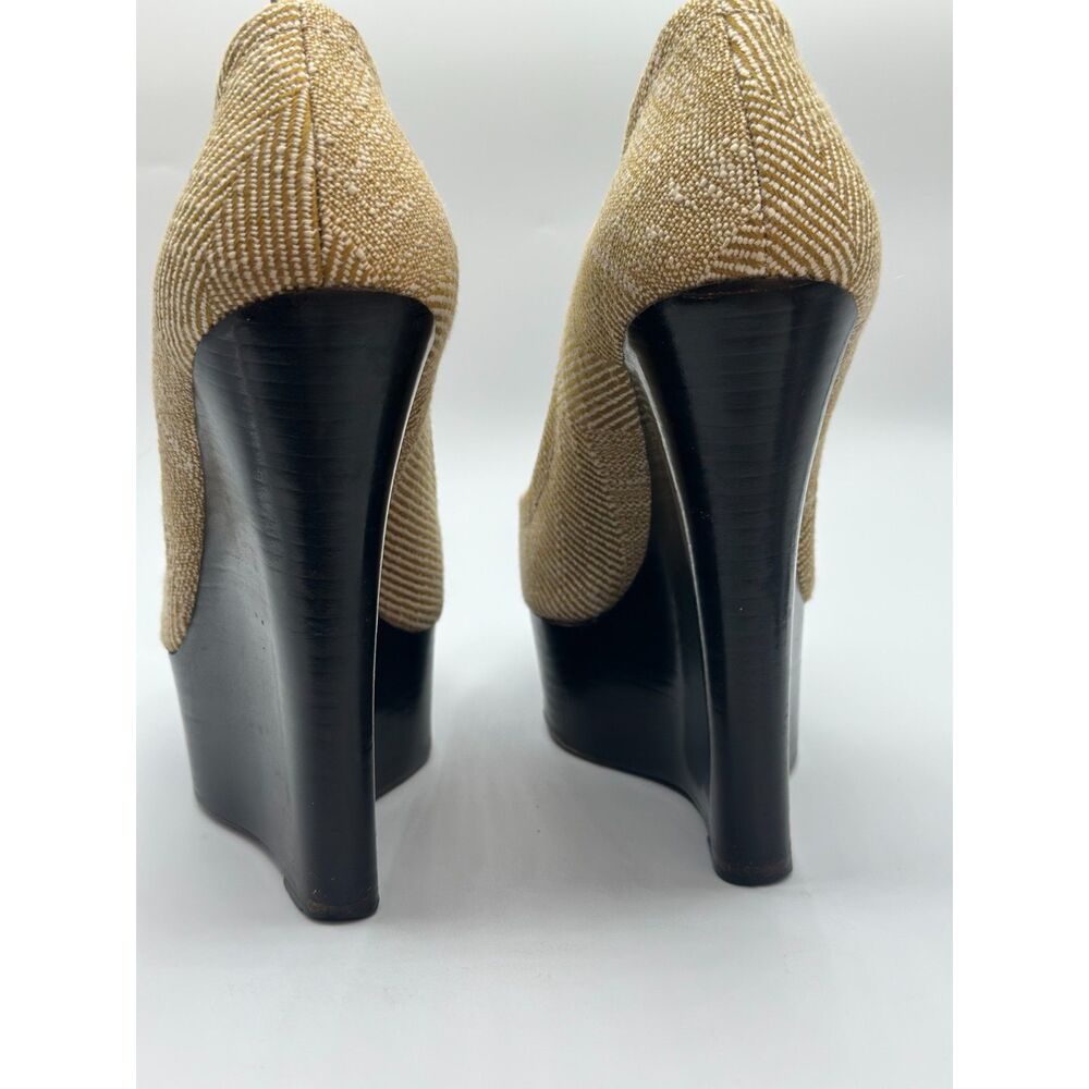 Burberry Tan Woven Platform Wedge Pumps Black Heels Sz 39 - Picture 3 of 9